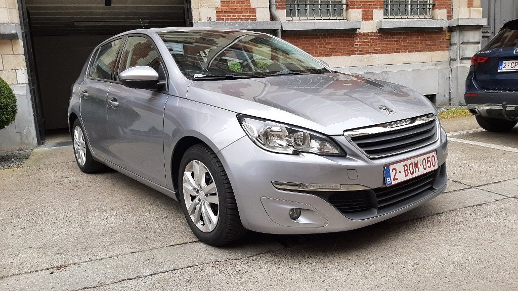 Peugeot 308 1.2i Lux 130pk!! Navi/Airco 1ste eigenaar, Stof, 5 deurs, Particulier, Navigatiesysteem