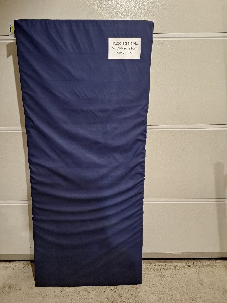 Eenpersoons medische matras, afwasbaar SAMPLI, Ophalen, Zo goed als nieuw