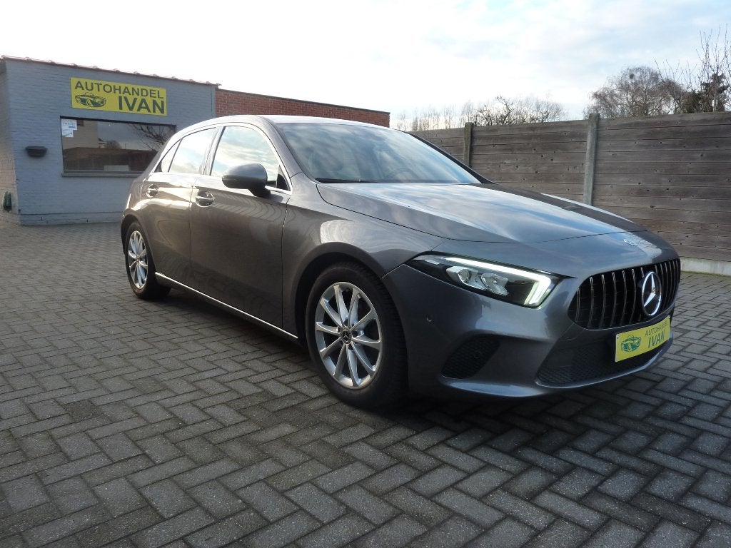 Mercedes A180 Automaat, Auto's, Dealer onderhouden, Euro 6, Bedrijf, 5 zetels