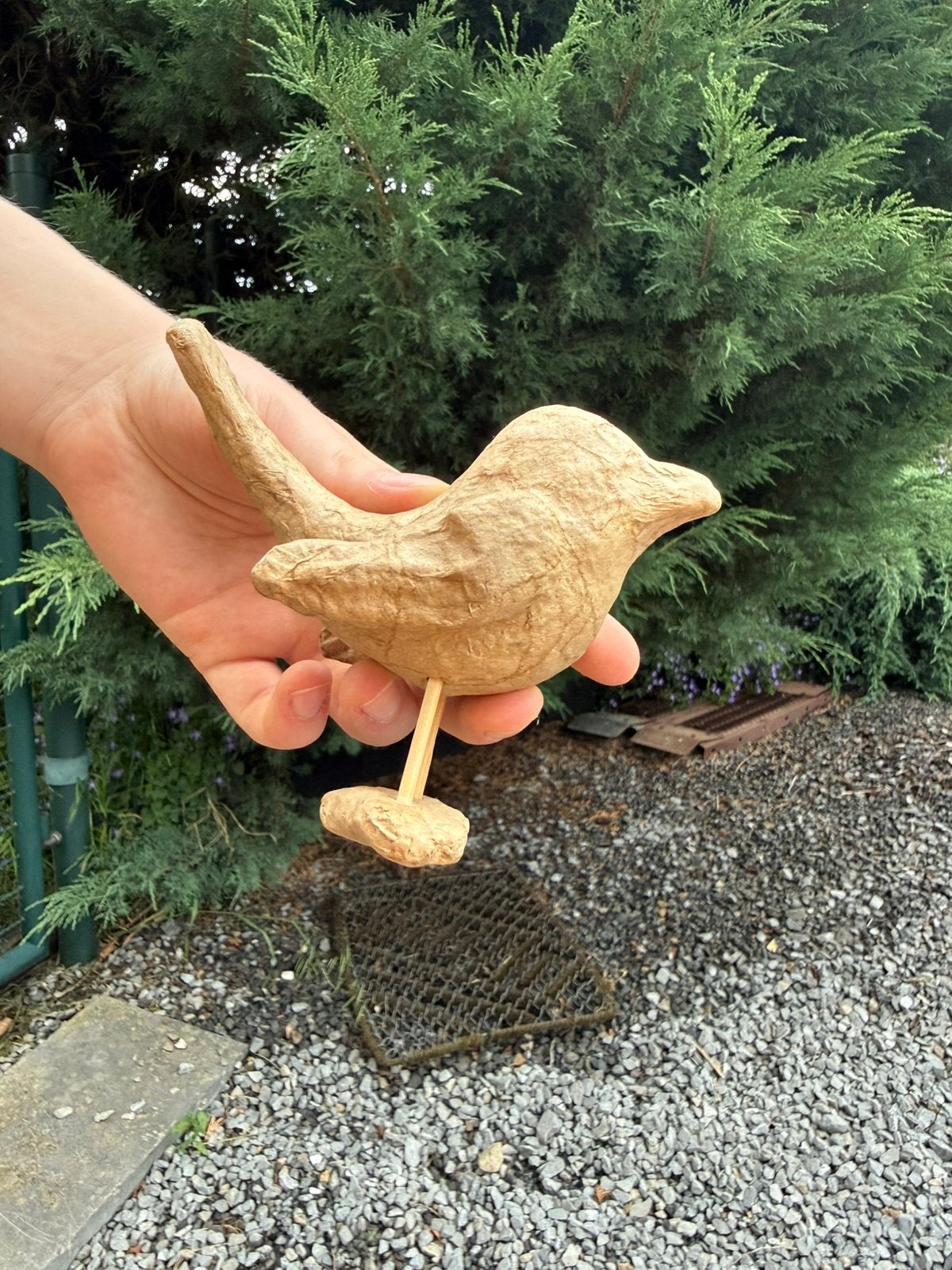 Oiseau décoratif artisanal sur socle, Envoi, Neuf