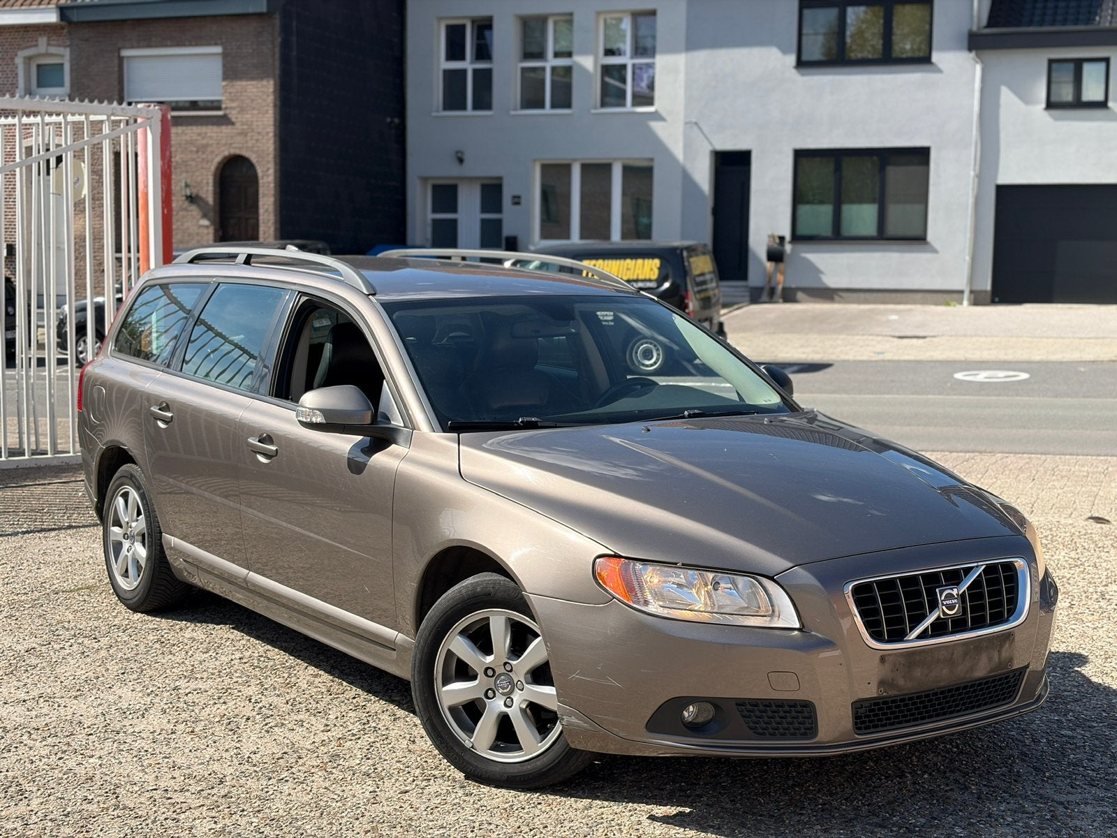 Volvo V70 - 2009 - 370,xxxkm - 2.0 - Boîte manuelle - Diesel, Autos, Achat, V70, Diesel, Particulier
