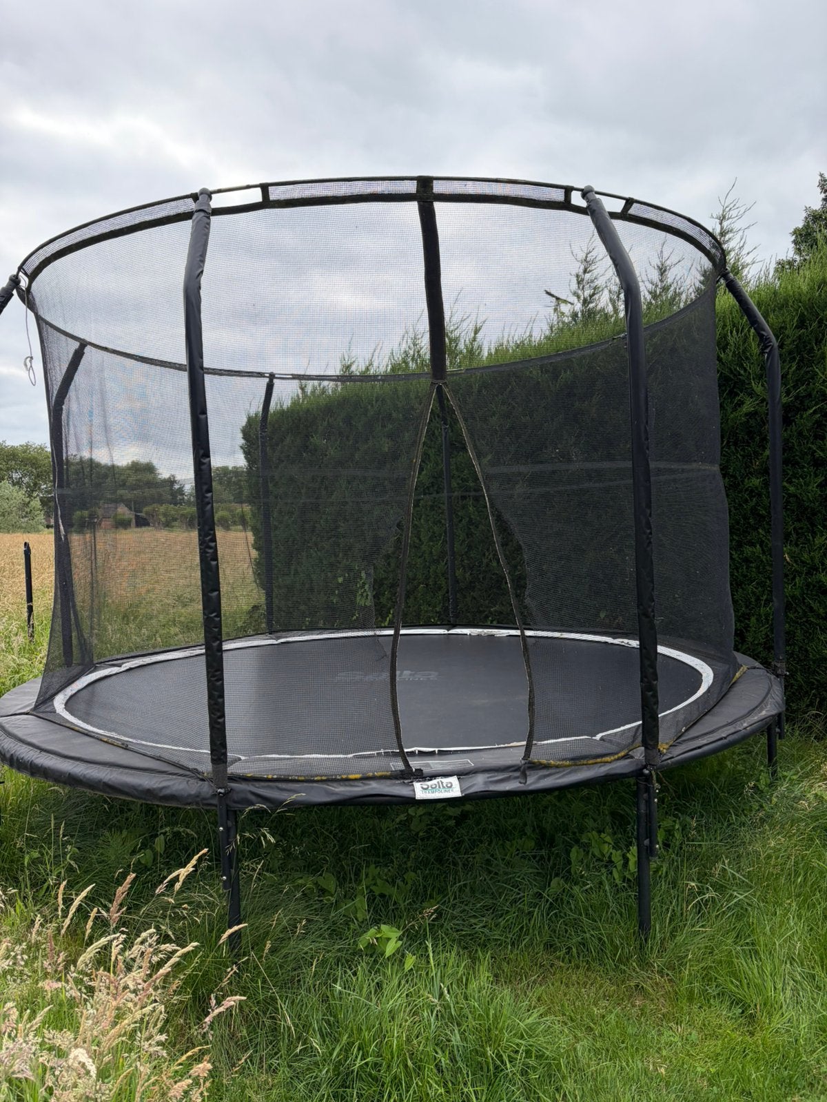Trampoline salta 366, Ophalen, Gebruikt