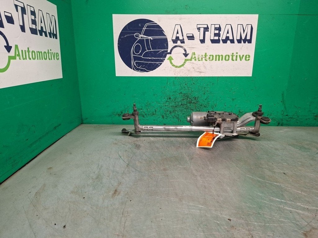 RUITENWISSER MECH + MOTOR Golf VII (AUA) (|5G1955023D|), Robert Bosch AG, Gebruikt, Volkswagen, Robert-Bosch-Allee 1
74232  Abstatt, DE