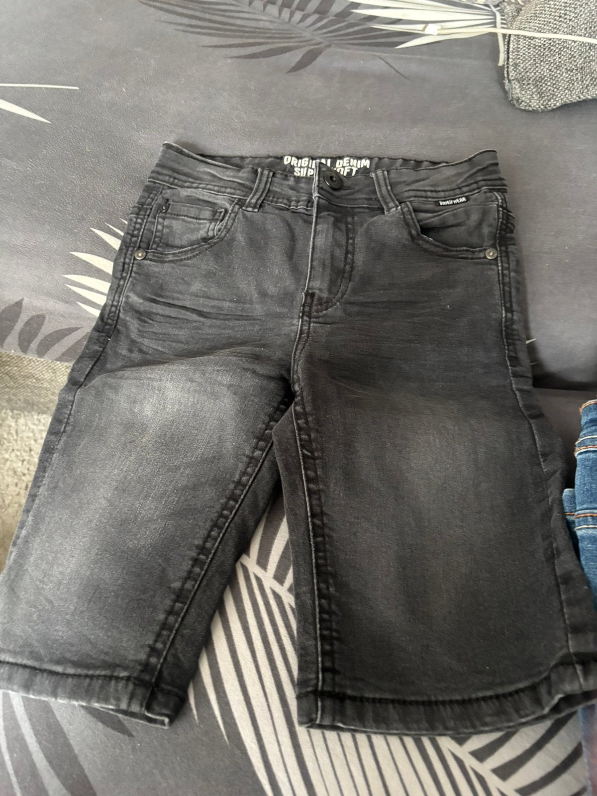 Korte jongensbroeken M140, Kinderen en Baby's, Kinderkleding | Maat 140, Ophalen, Zo goed als nieuw
