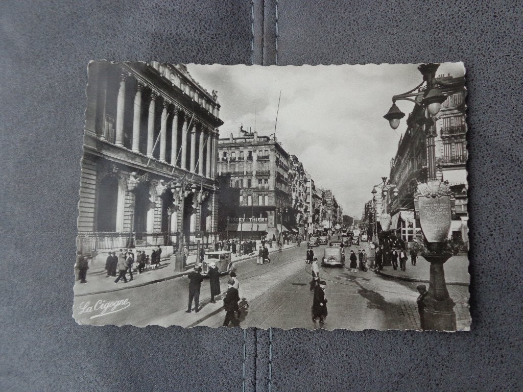 Ancienne carte postale de Marseille  (Canebière), Enlèvement