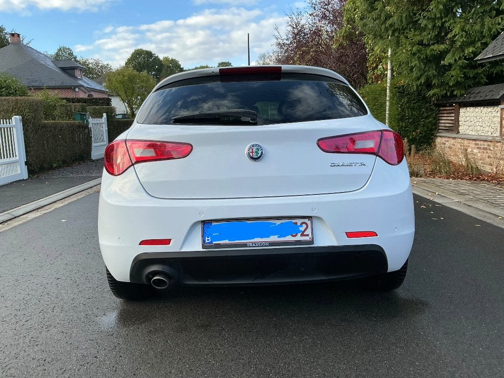 Alfa Romeo Giulietta 1.6 années 2017 0465572733, Auto's, Voorwielaandrijving, Stof, 4 cilinders, Wit