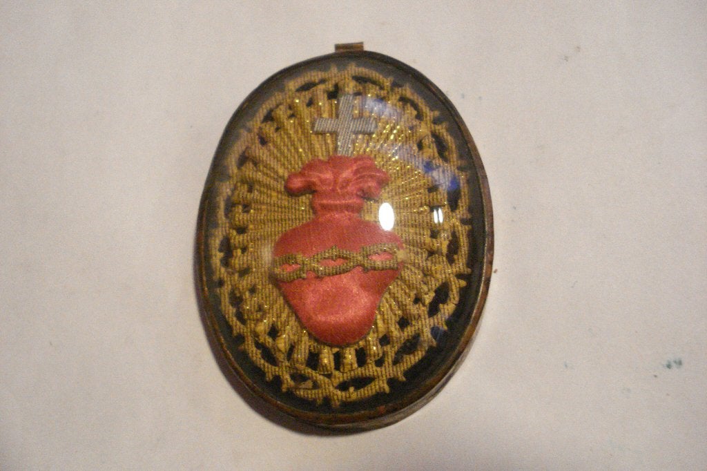 reliquaire/ Ex-voto  sous verre bombé, Enlèvement ou Envoi