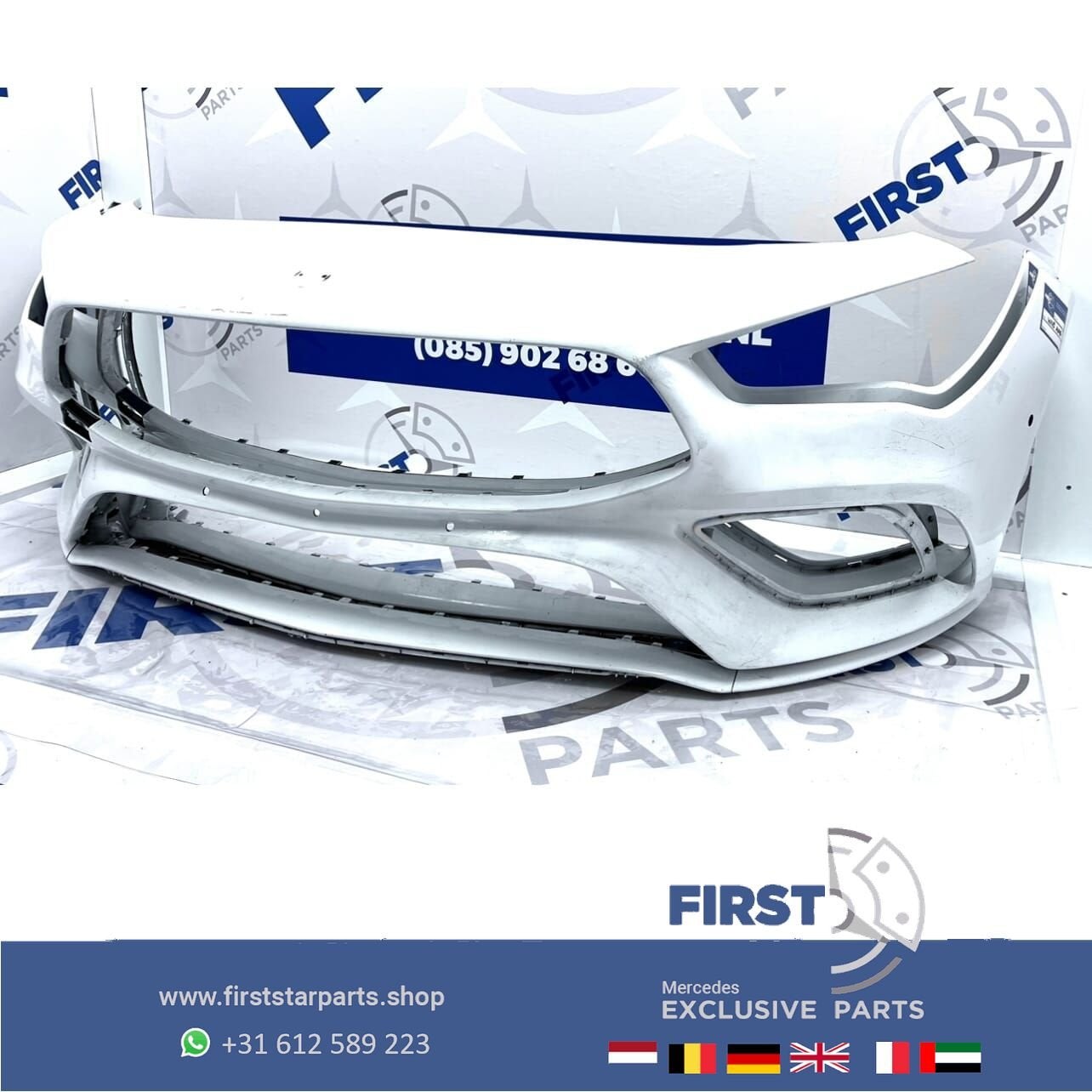 W118 BUMPER CLA AMG VOORBUMPER A1188853901 C118 ZWART WIT GR, Auto-onderdelen, Gebruikt, -, Voor, Ophalen of Verzenden