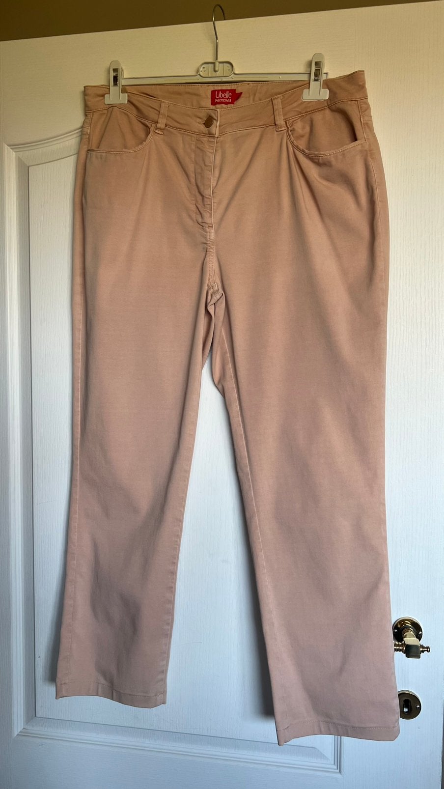 Damespantalon jeansmaat 32, Kleding | Dames, Broeken en Pantalons, Ophalen, Zo goed als nieuw, Roze