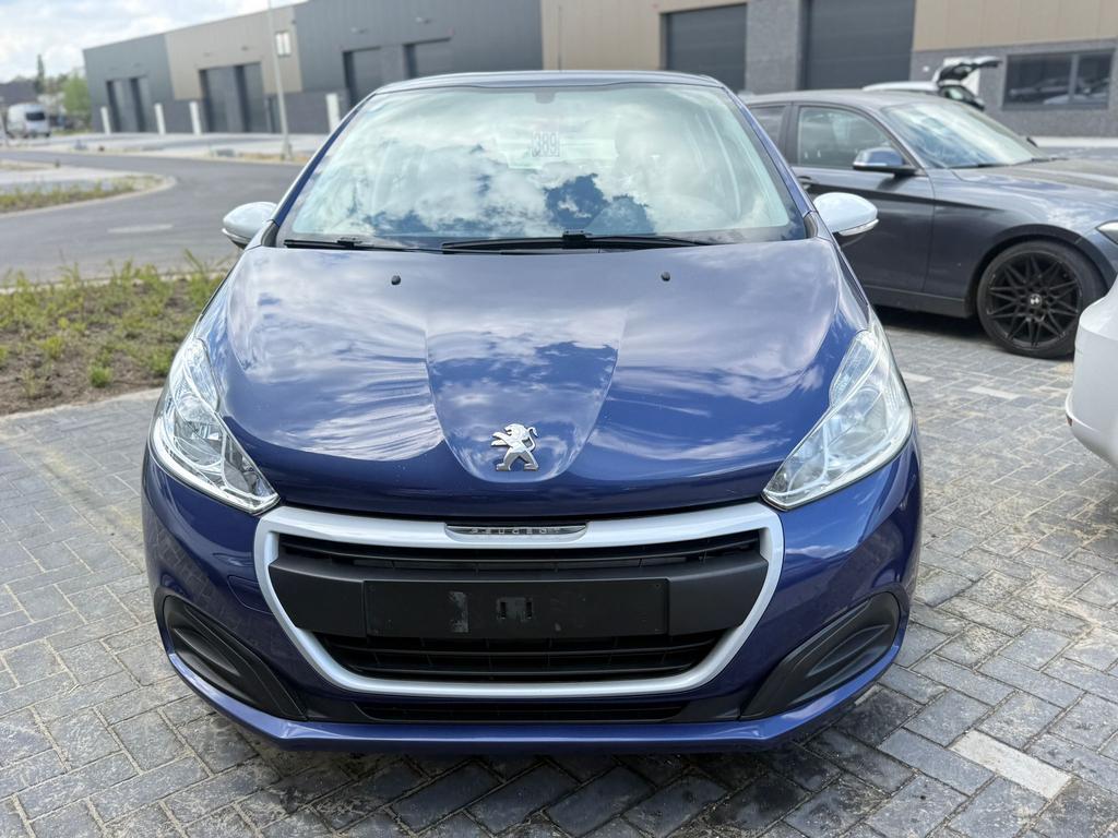 Peugeut 208 - 1.2 benzine - euro 6b, Auto's, Blauw, Bedrijf, Handgeschakeld, Airbags