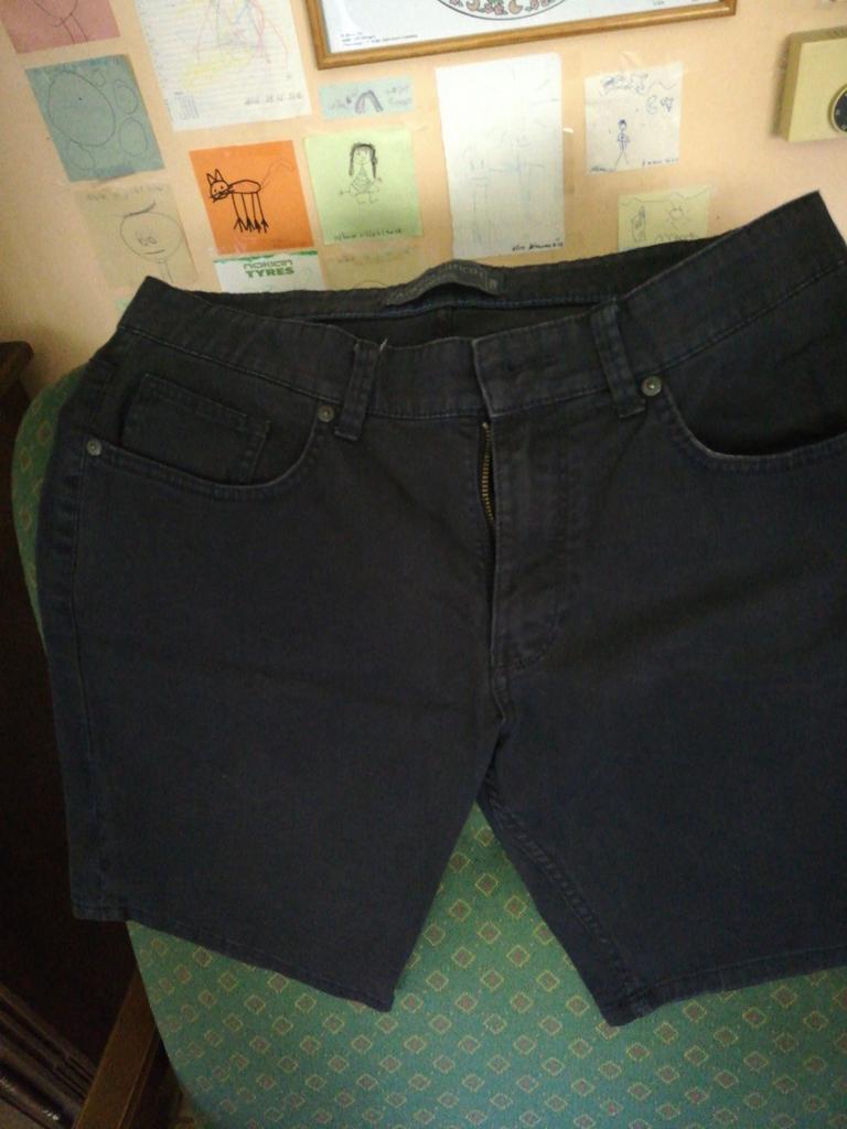 Short homme Angelo Litrico. Bleu marine. Taille M., Vêtements | Hommes, Pantalons, Enlèvement ou Envoi, Comme neuf, Bleu
