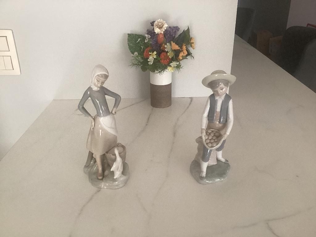 Lladro porseleinen beeldjes, Enlèvement ou Envoi