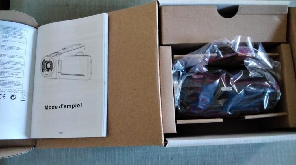 Neuf -  Jamais sortie de sa boîte Camera reçue en cadeau, TV, Hi-fi & Vidéo, Enlèvement ou Envoi, Neuf