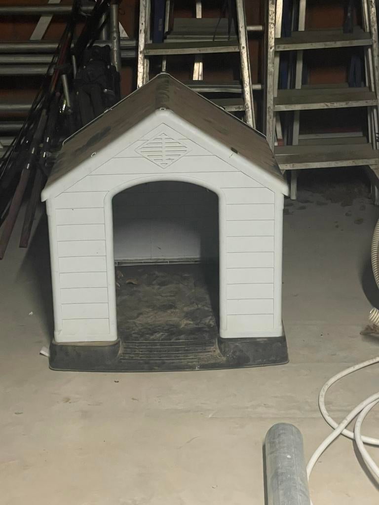 PVC hondenhok, Dieren en Toebehoren, Ophalen, Zo goed als nieuw, Hondenhok