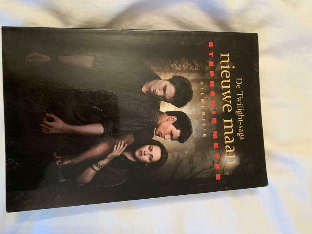 Boek twilight nieuwe maan, Zo goed als nieuw, Amerika