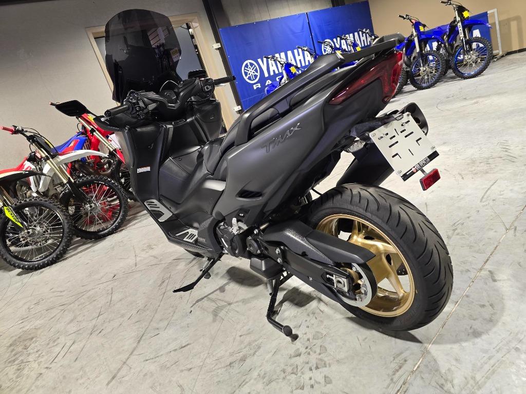 Yamaha TMAX TECH MAX 2021, 562 cc, Bedrijf, 12 t/m 35 kW, 2 cilinders
