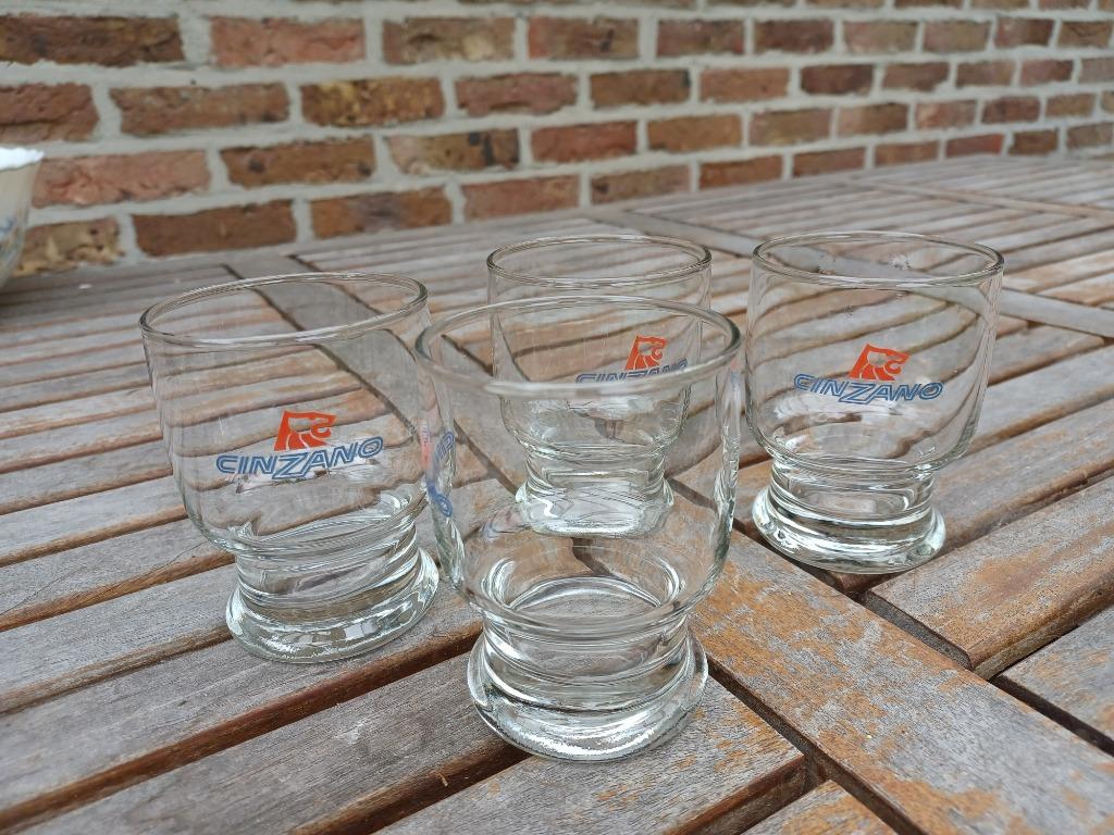 4 glazen Cinzano, Enlèvement ou Envoi, Neuf, Verres et Verres à shot