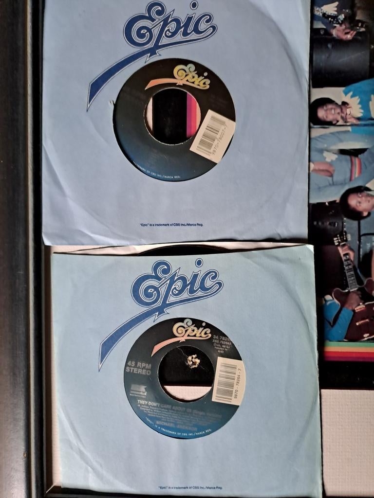2 titels michael jackson, Enlèvement ou Envoi, Comme neuf
