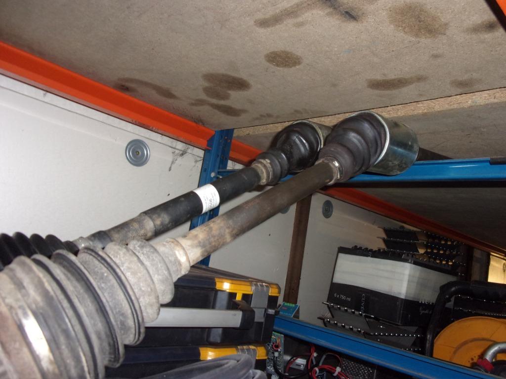 renault master 2 dci 120, cardans avant gauche et droit, Autos : Pièces & Accessoires, Freins & Transmission, Renault, Enlèvement