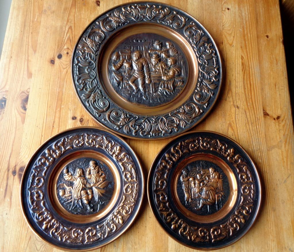 3 decoratieve koperen platen met reliëf, Antiek en Kunst, Ophalen of Verzenden, Koper