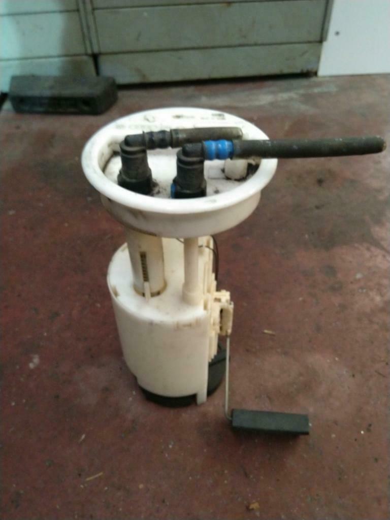 Vw pompe réservoir carburant en très bon état