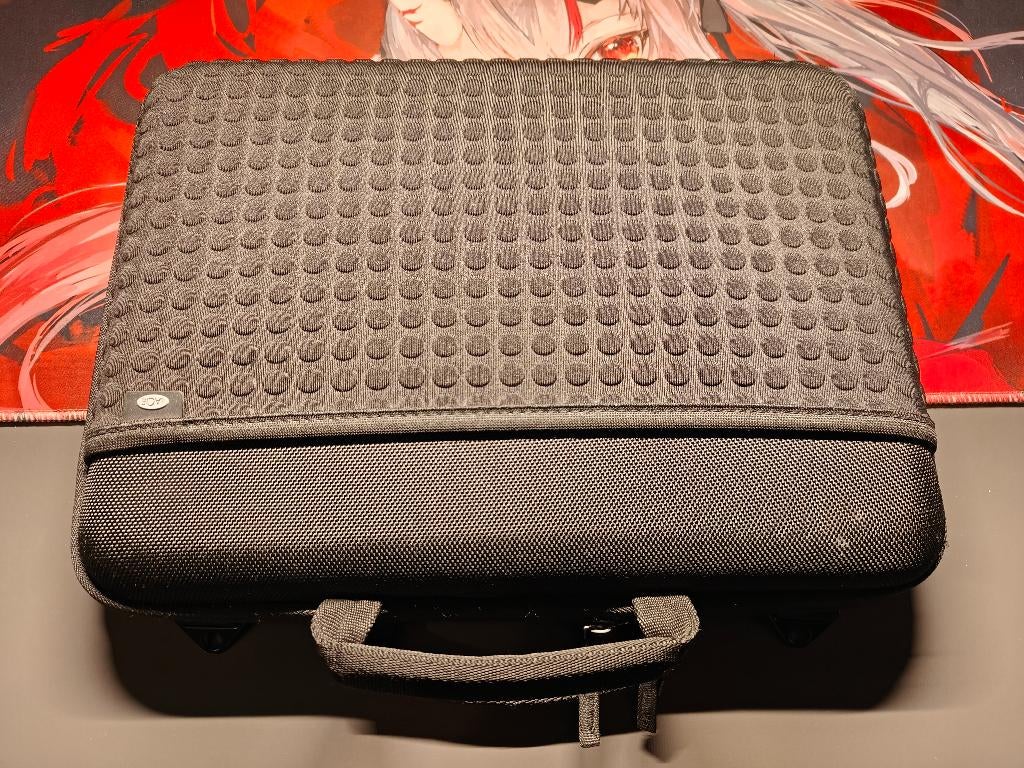 LaCie 13 inch laptop tas, Computers en Software, Laptoptassen, Ophalen, 13 inch, Zo goed als nieuw, Aktetas