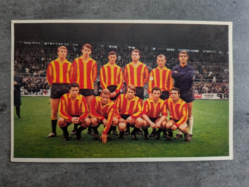 CARTE POSTALE DE FOOTBALL DE L'ÉQUIPE DE MALINES FIN DES ANN, Envoi, Comme neuf