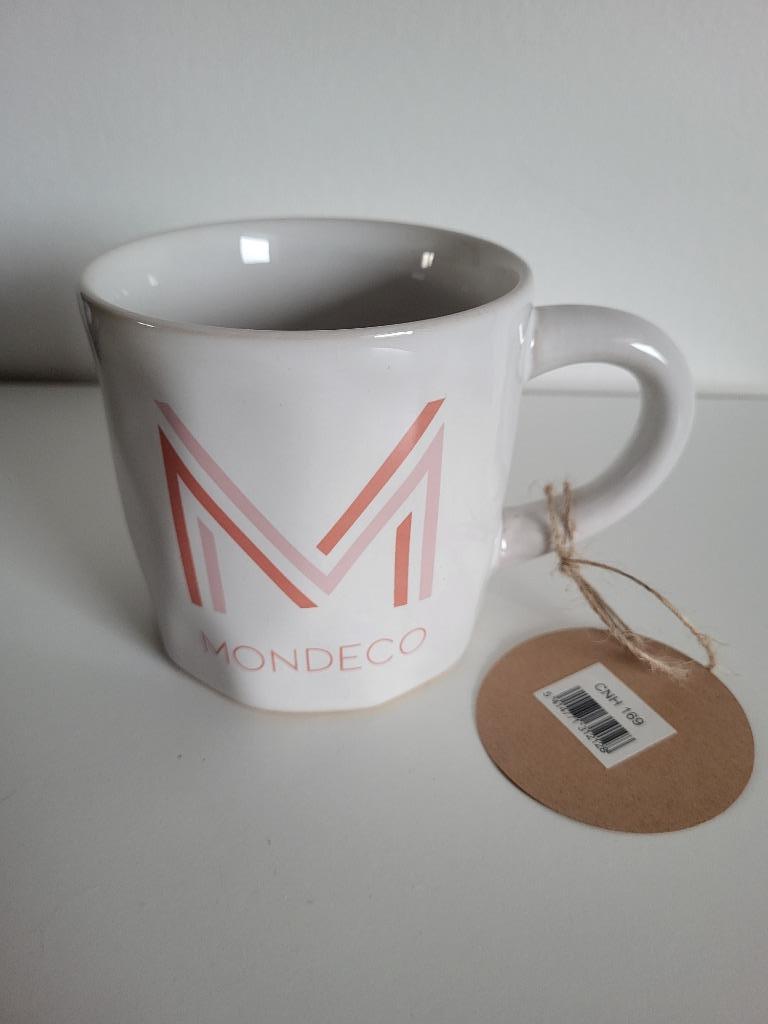 witte porseleinen mok koffietas mondeco koffiekop letter M, Neuf, Uni, Enlèvement ou Envoi, Porcelaine