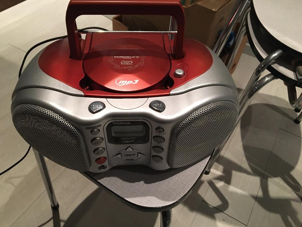 Draagbare Cd en radio speler Thomson, Audio, Tv en Foto, Cd-spelers, Ophalen of Verzenden, Zo goed als nieuw, Draagbaar