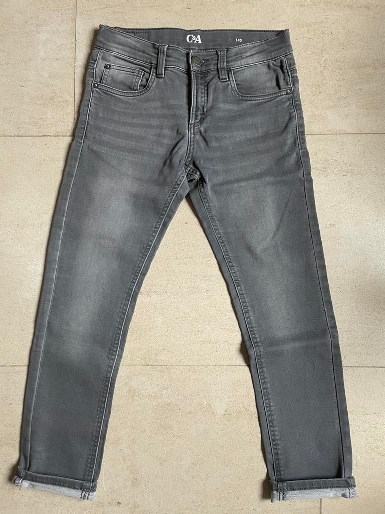 Grijze jeansbroek C&A maat 140, Kinderen en Baby's, Kinderkleding | Maat 140, Broek, C&A, Ophalen of Verzenden, Zo goed als nieuw