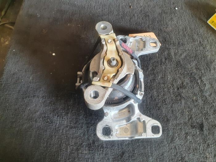 Support moteur d'un Volvo S40/V40, Enlèvement ou Envoi, 3 mois de garantie, Utilisé, Volvo