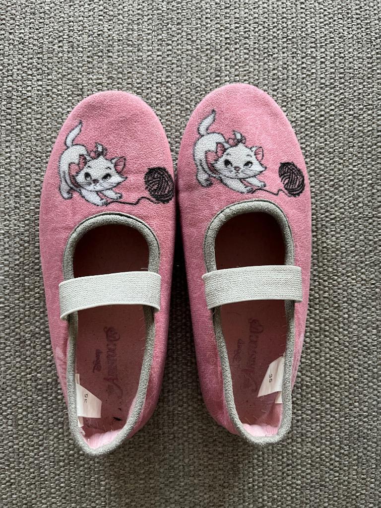 Sloffen/pantoffels Marie Aristokatten maat 35 roze, Meisje, Overige typen, Ophalen of Verzenden, Zo goed als nieuw