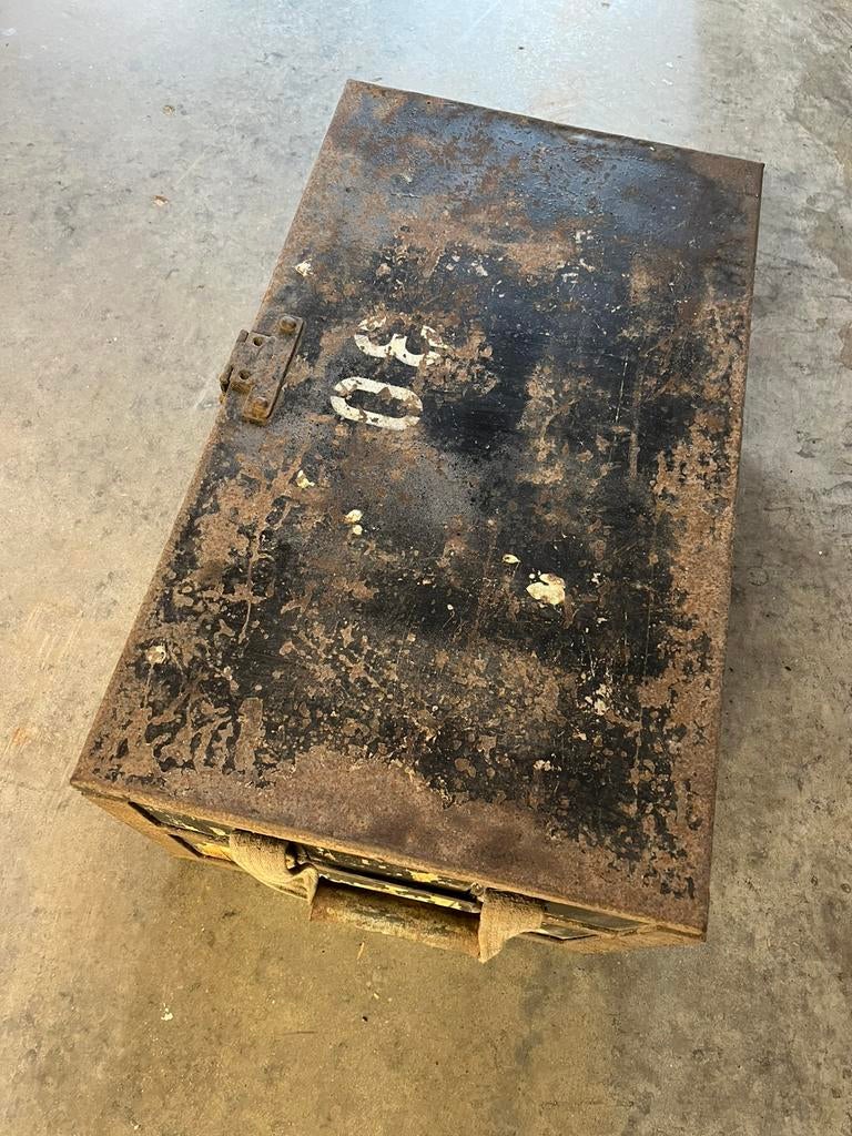 Coffre militaire en bois 1 Guerre mondiale 14-18, Collections, Enlèvement, Caisse ou Géocache