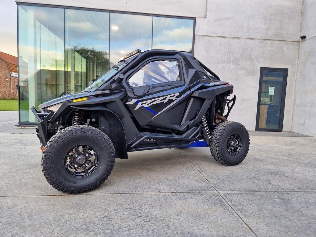 Polaris RZR Pro XP ultimate in nieuwe staat!!! L7e, Motos, Quads & Trikes, plus de 35 kW, 2 cylindres, Enlèvement ou Envoi