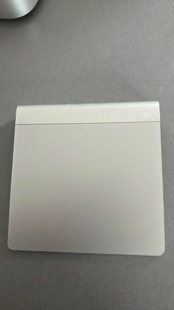 Apple trackpad, Computers en Software, Ophalen of Verzenden, Gebruikt, Draadloos, Trackpad
