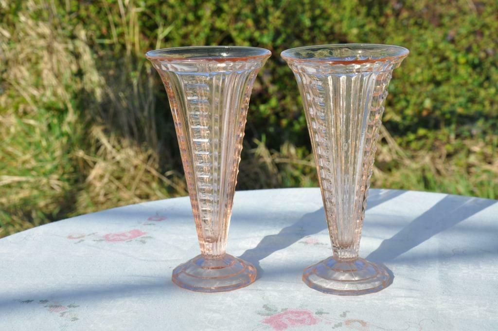 §  paire de vases art deco evases verre rose, Enlèvement ou Envoi