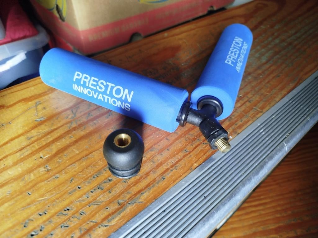 Rouleau V Preston + insert fileté station D30, Enlèvement, Comme neuf