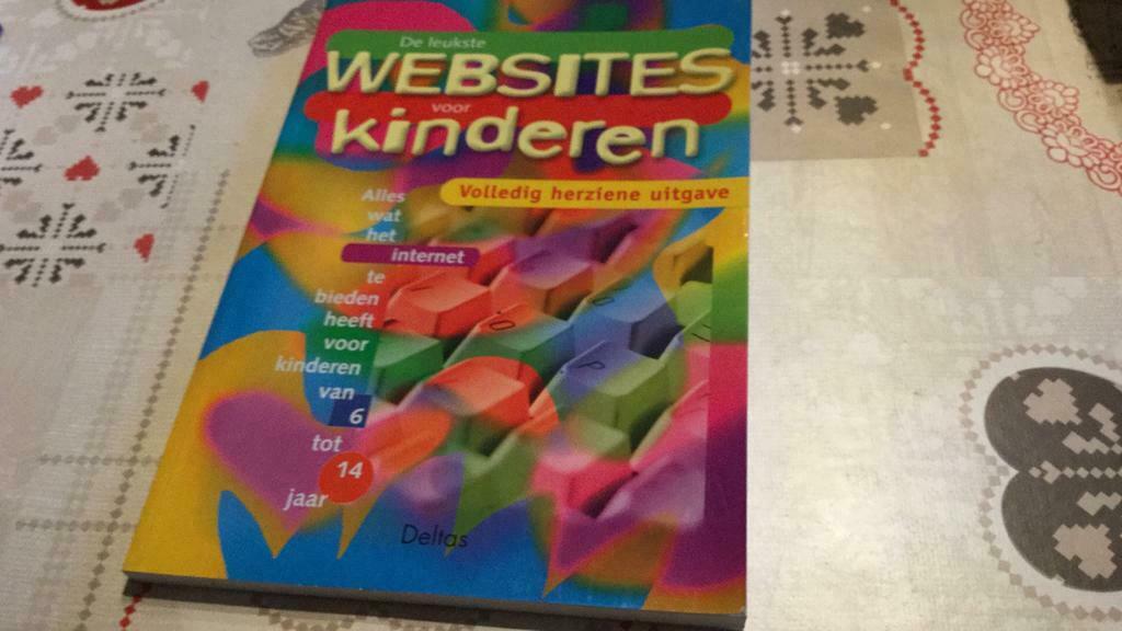 De leukste websites voor kinderen (+), Boeken, Informatica en Computer, Ophalen, Zo goed als nieuw, Internet of Webdesign