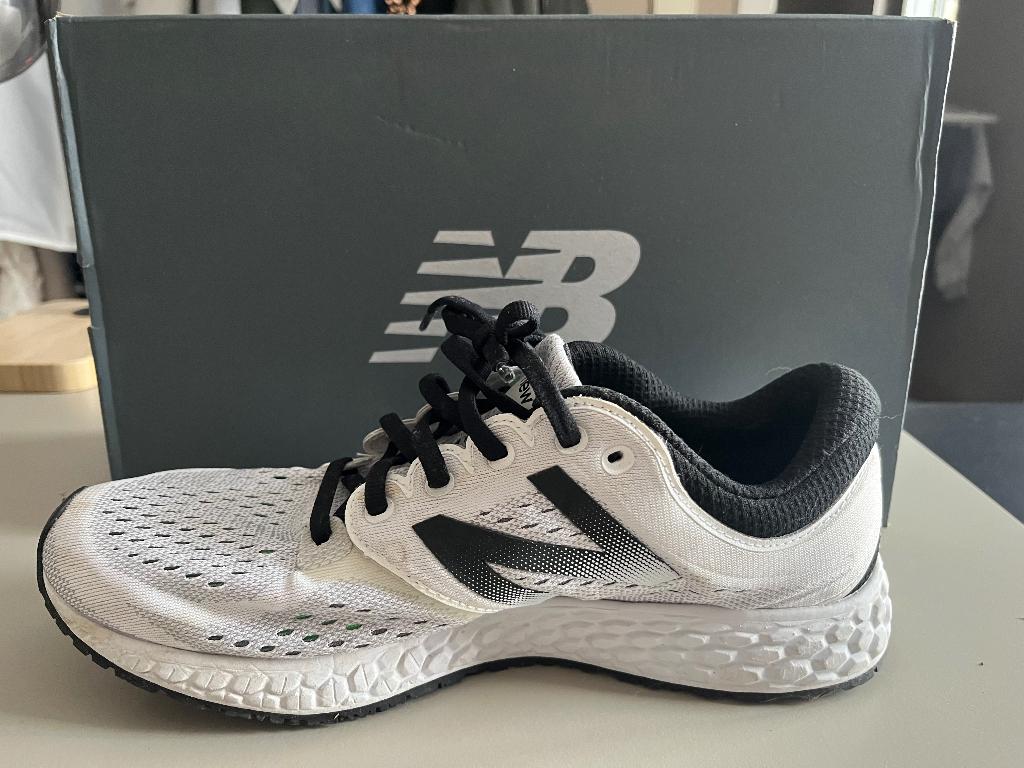 New Balance sneakers, Vêtements | Hommes, Chaussures, New balance, Comme neuf, Enlèvement, Blanc