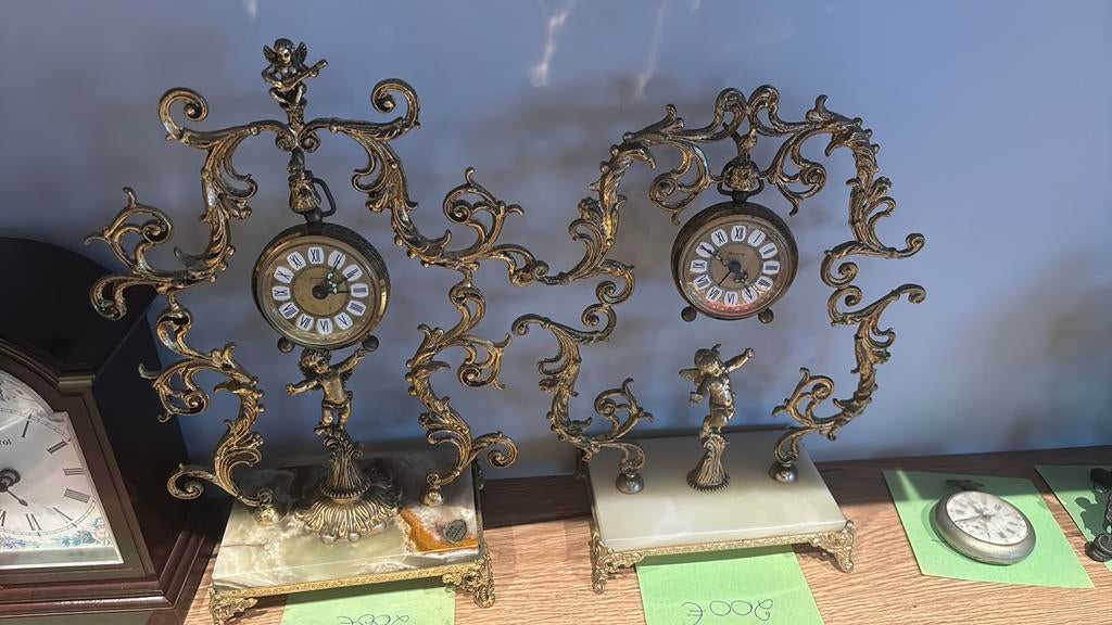 Montre à gousset sur pied en marbre, Ophalen