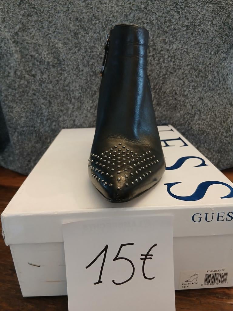 Guess, Ophalen