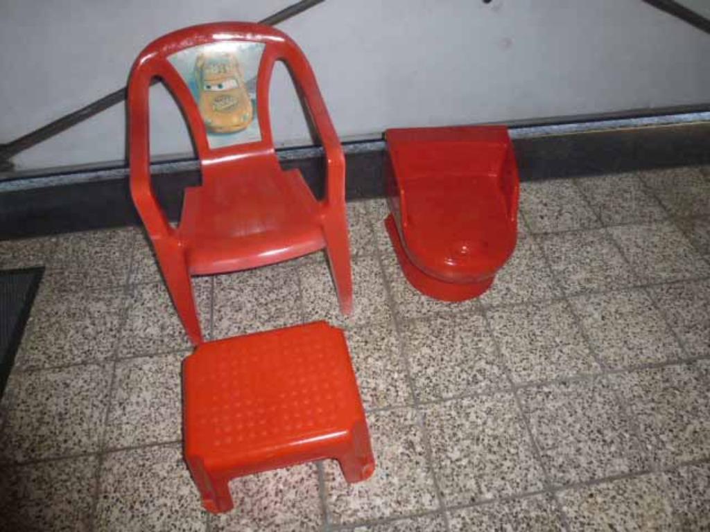 chaise + pot pipi + escabeau, Ophalen, Gebruikt
