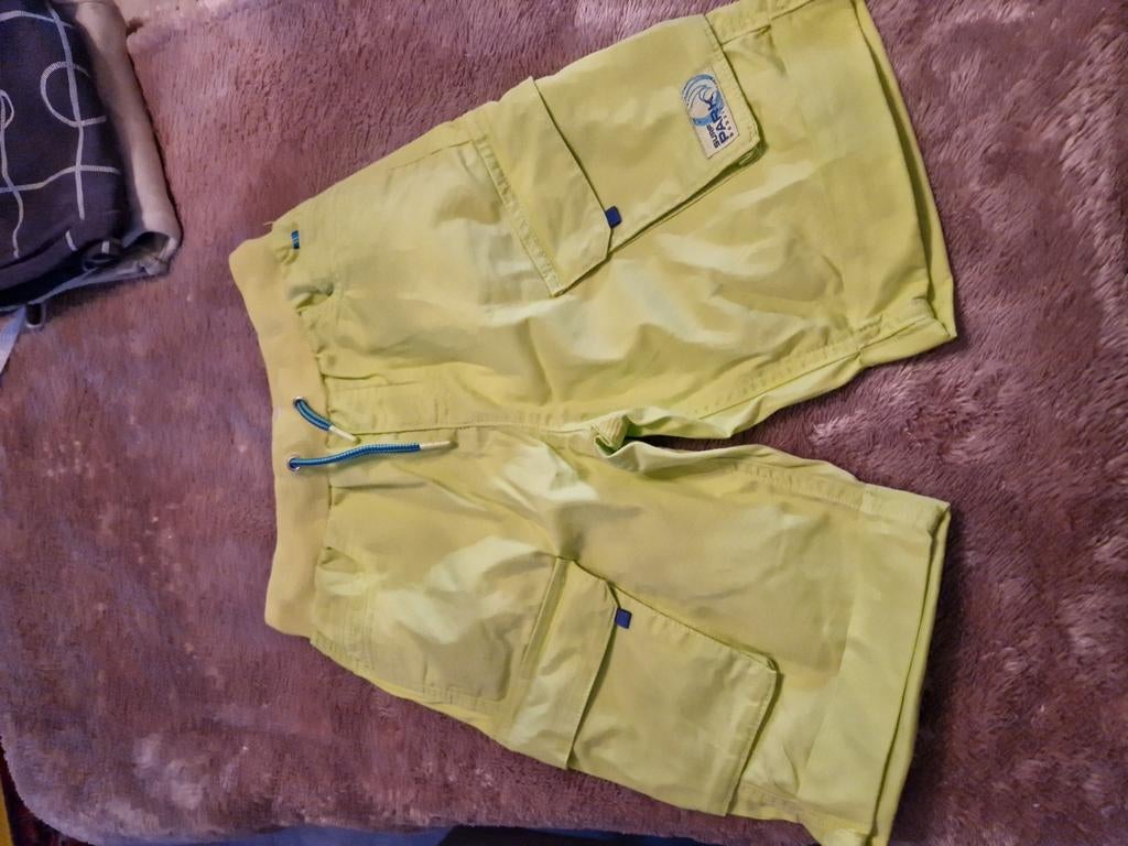 Short Boboli taille 128, Enlèvement