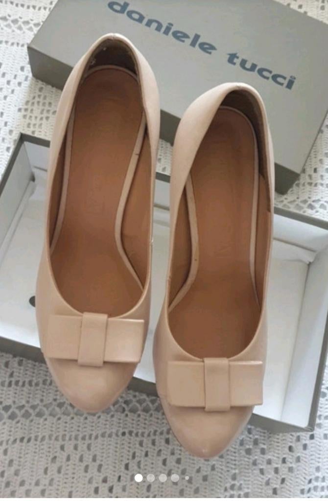 Mezura 38 pompen, Kleding | Dames, Schoenen, Ophalen of Verzenden, Zo goed als nieuw, Pumps