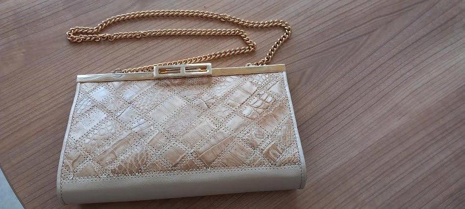 Sac à main beige idéal pour les fêtes. Comme neuf., Enlèvement ou Envoi, Comme neuf, Beige, Sac à main