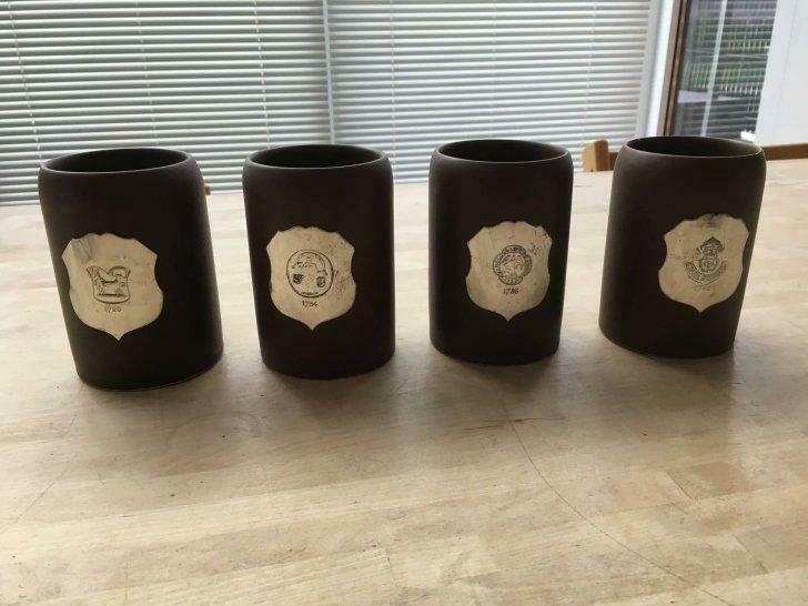 4 chopes à bière avec plaque étain, Utilisé