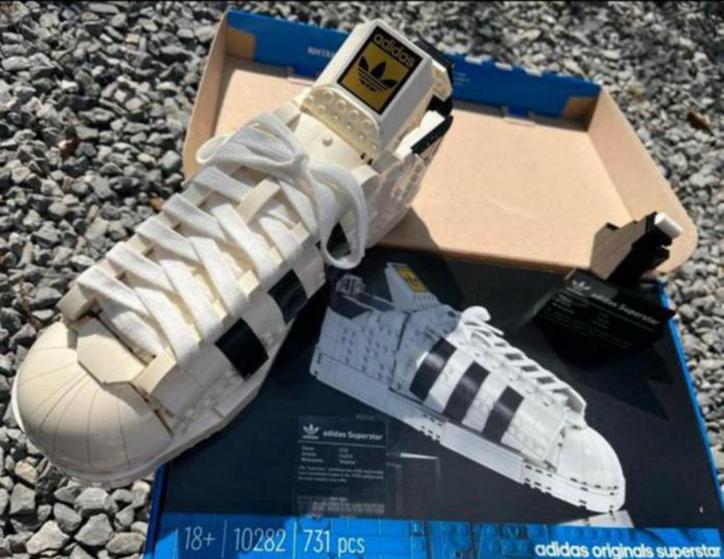 Lego 10282 iconische Adidas original superstar sneaker CIB, Enlèvement, Utilisé, Ensemble complet, Lego