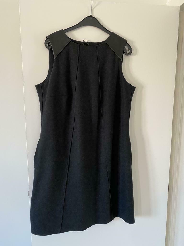 Zwart kleed merk esprit - maat 44, Kleding | Dames, Jurken, Zwart, Maat 42/44 (L), Ophalen of Verzenden, Zo goed als nieuw