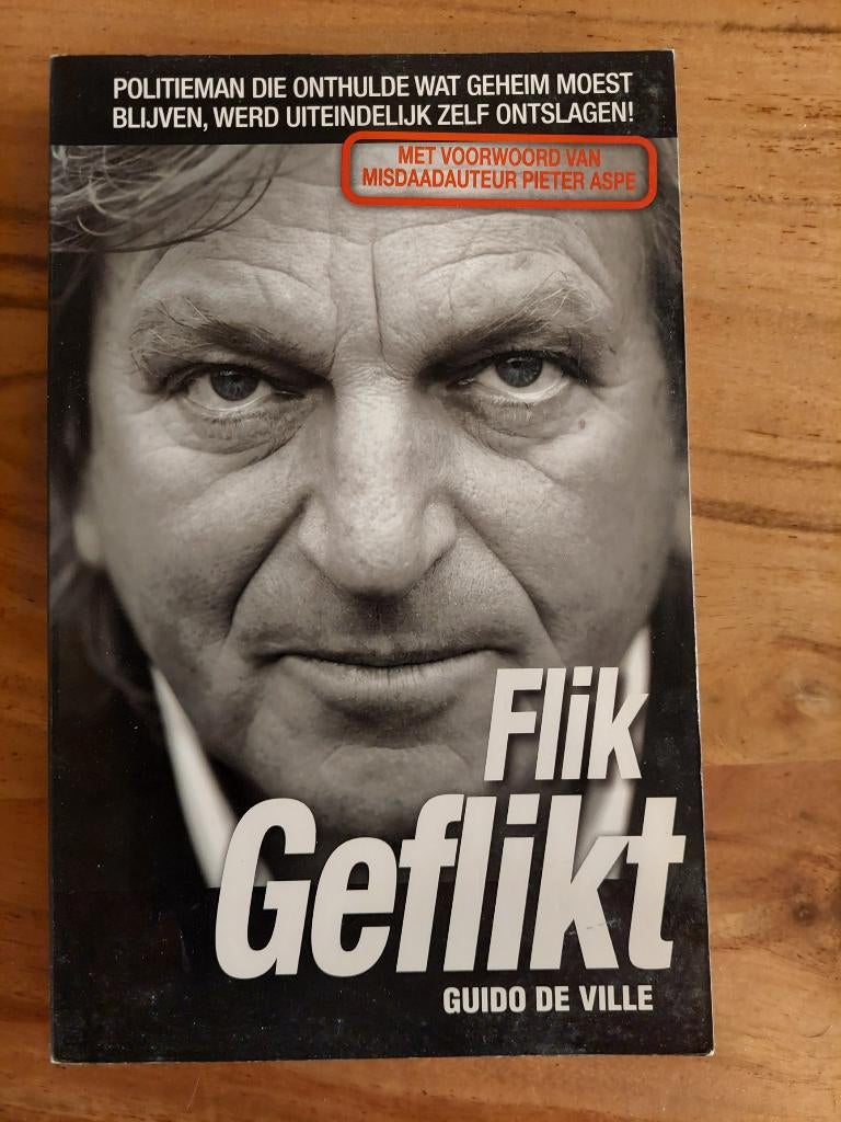 Flik Geflikt /Guido De Ville, Livres, Politique & Société, Comme neuf, Société, Enlèvement ou Envoi