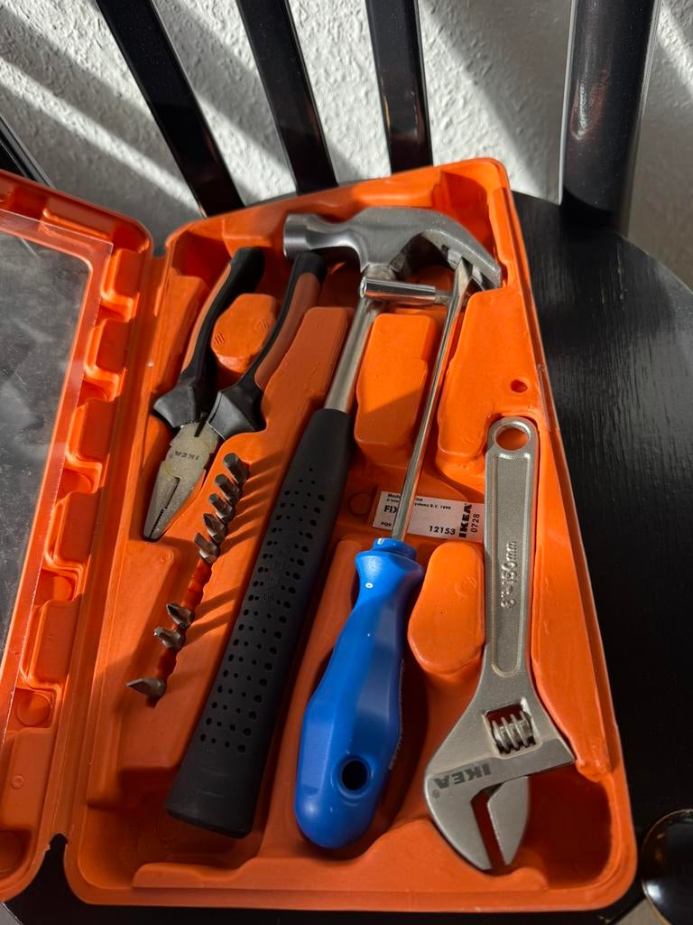 Boite a outils, Ophalen, Zo goed als nieuw